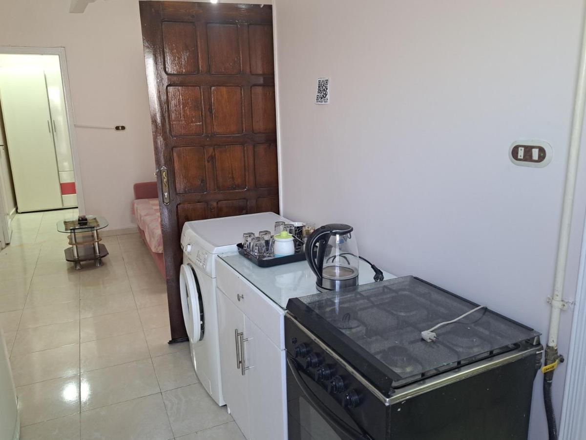 Sweet Home Flat 1-Last Check In 12 Am Хургада Екстериор снимка